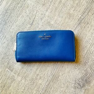 Kate Spade ♠️ Zipper Closure Blue Wallet